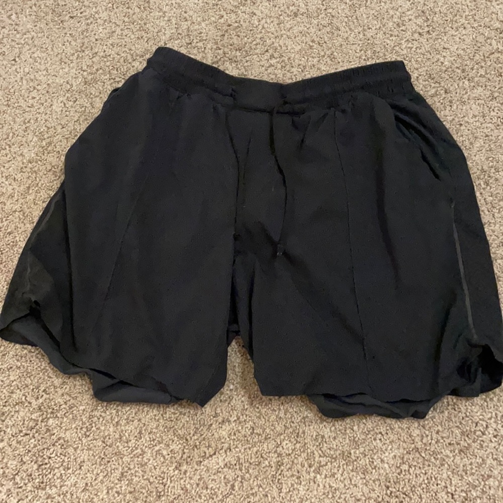 Lululemon Shorts 6in